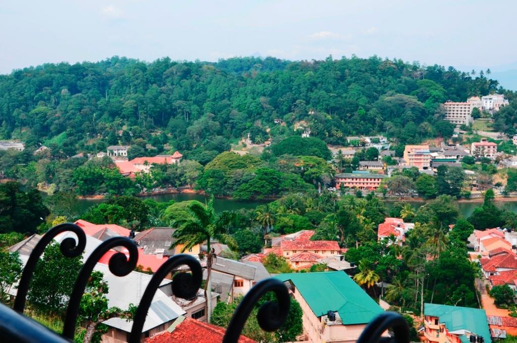 36 Bed & Breakfast Kandy Esterno foto