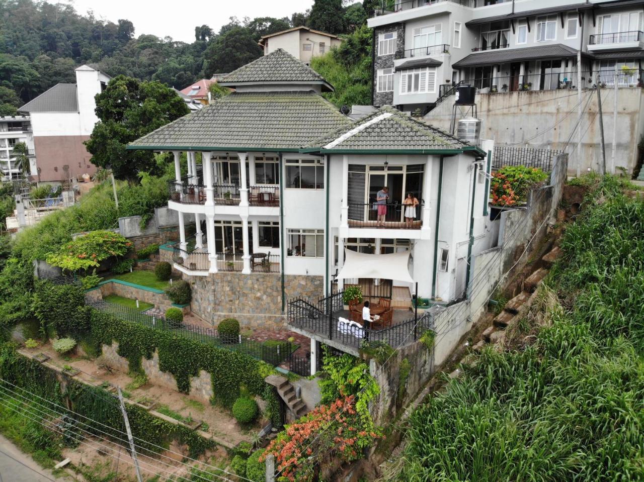 36 Bed & Breakfast Kandy Esterno foto