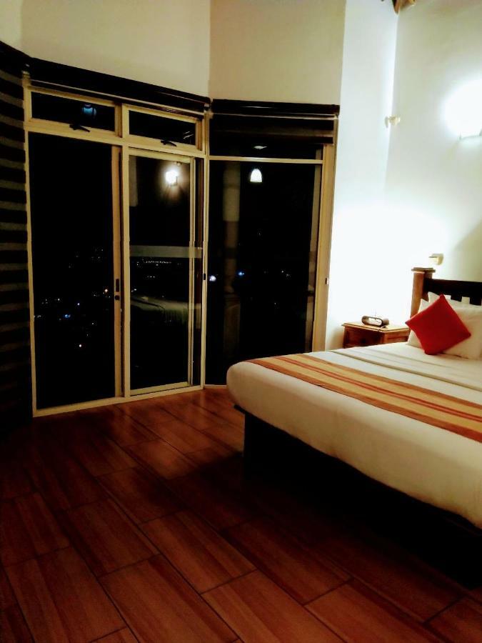 36 Bed & Breakfast Kandy Esterno foto